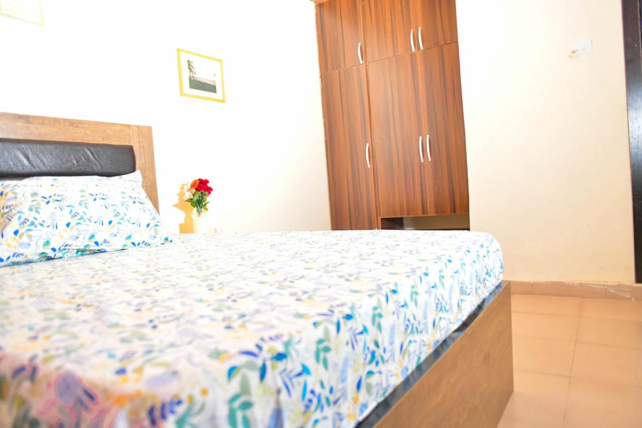Living Green Apartments Airport Pick Up مدينة بنين المظهر الخارجي الصورة