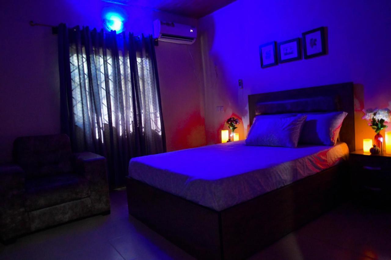 Living Green Apartments Airport Pick Up مدينة بنين المظهر الخارجي الصورة