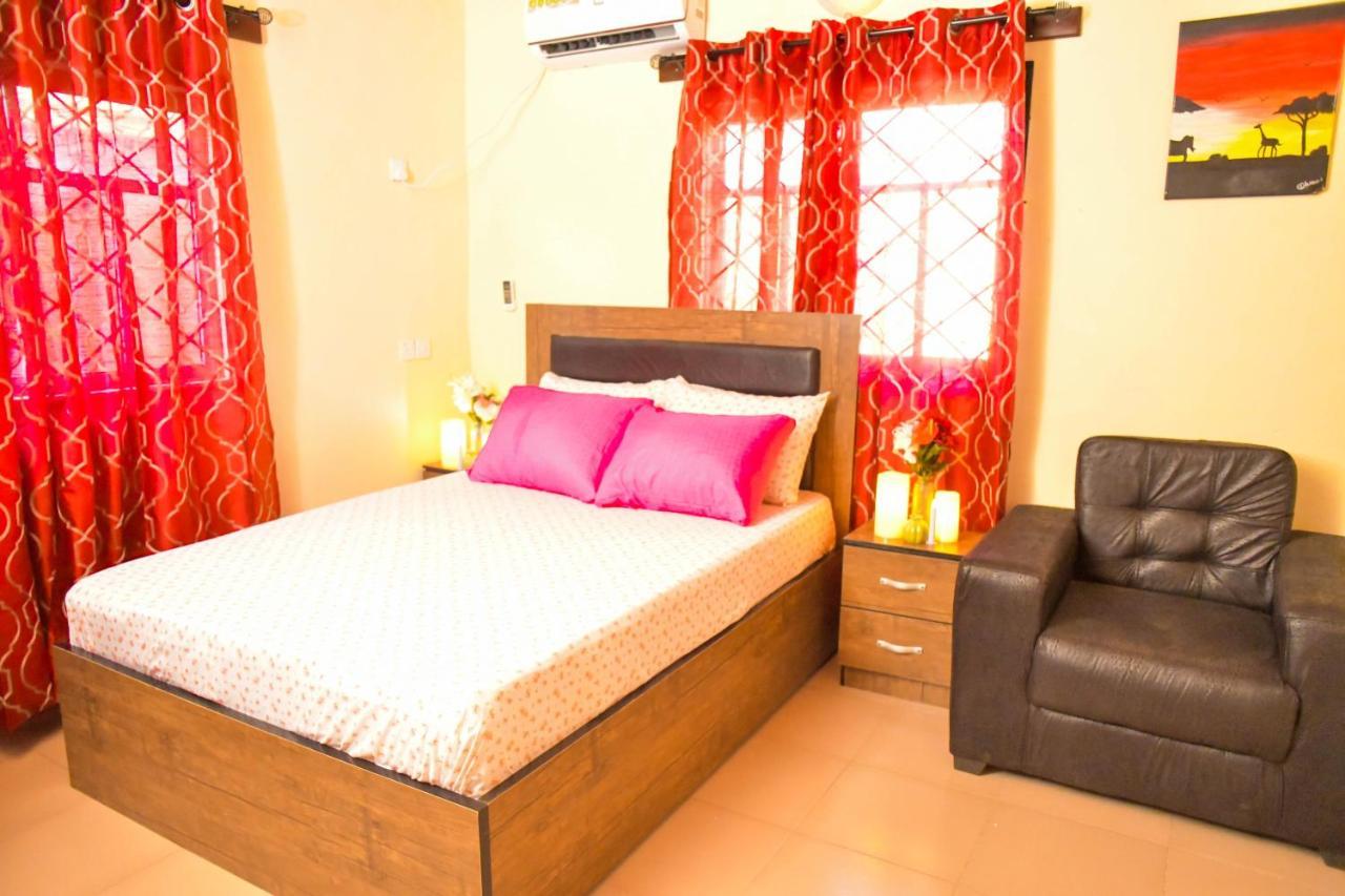 Living Green Apartments Airport Pick Up مدينة بنين المظهر الخارجي الصورة