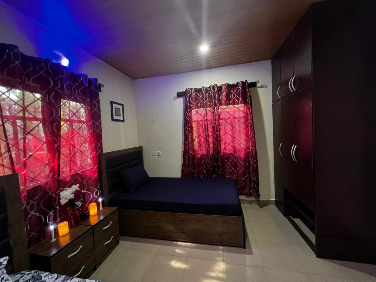 Living Green Apartments Airport Pick Up مدينة بنين المظهر الخارجي الصورة