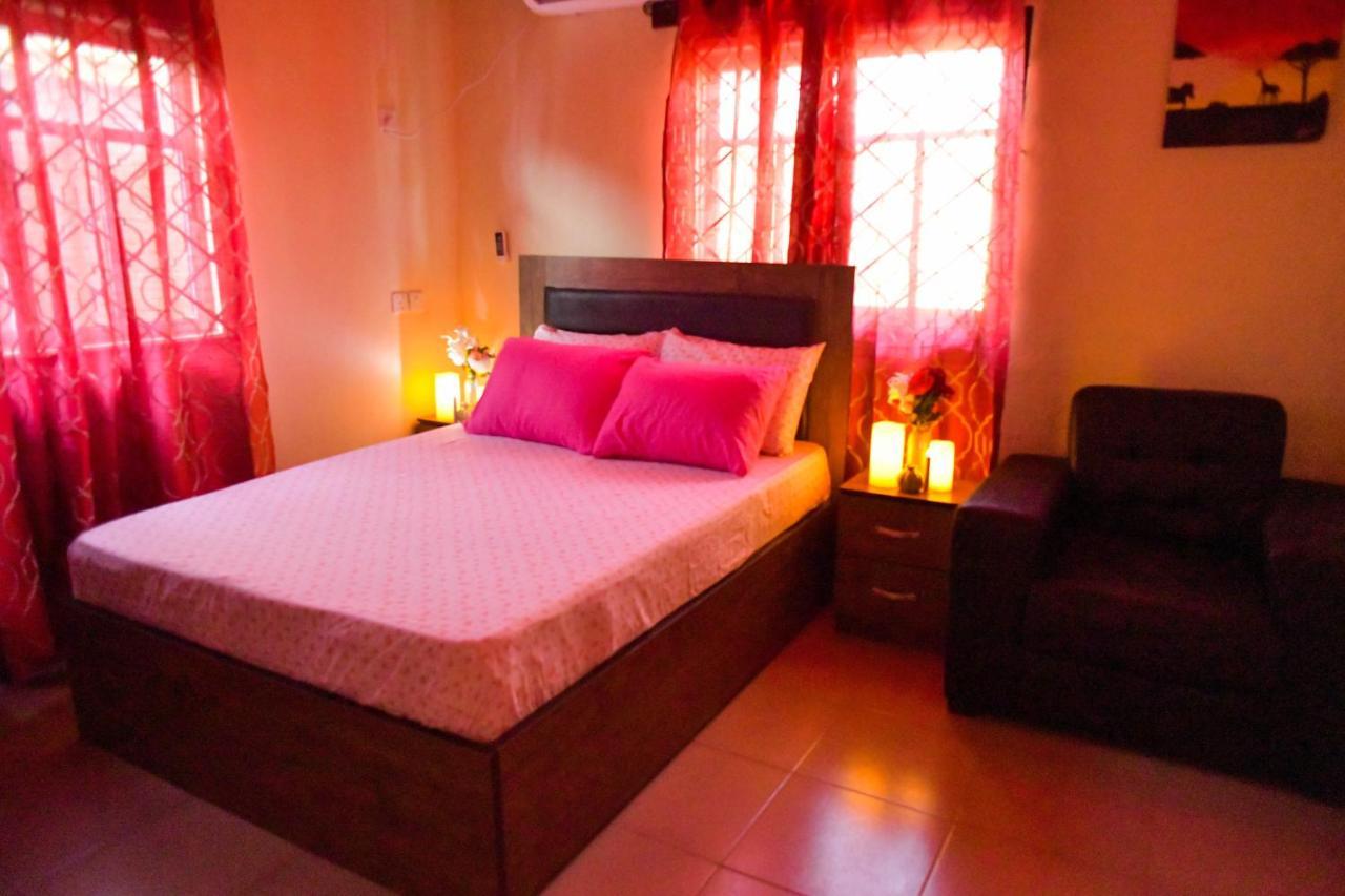 Living Green Apartments Airport Pick Up مدينة بنين المظهر الخارجي الصورة
