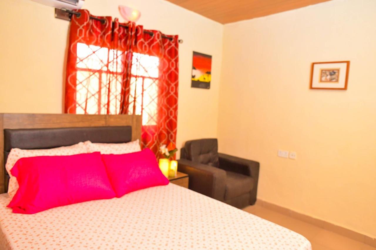 Living Green Apartments Airport Pick Up مدينة بنين المظهر الخارجي الصورة