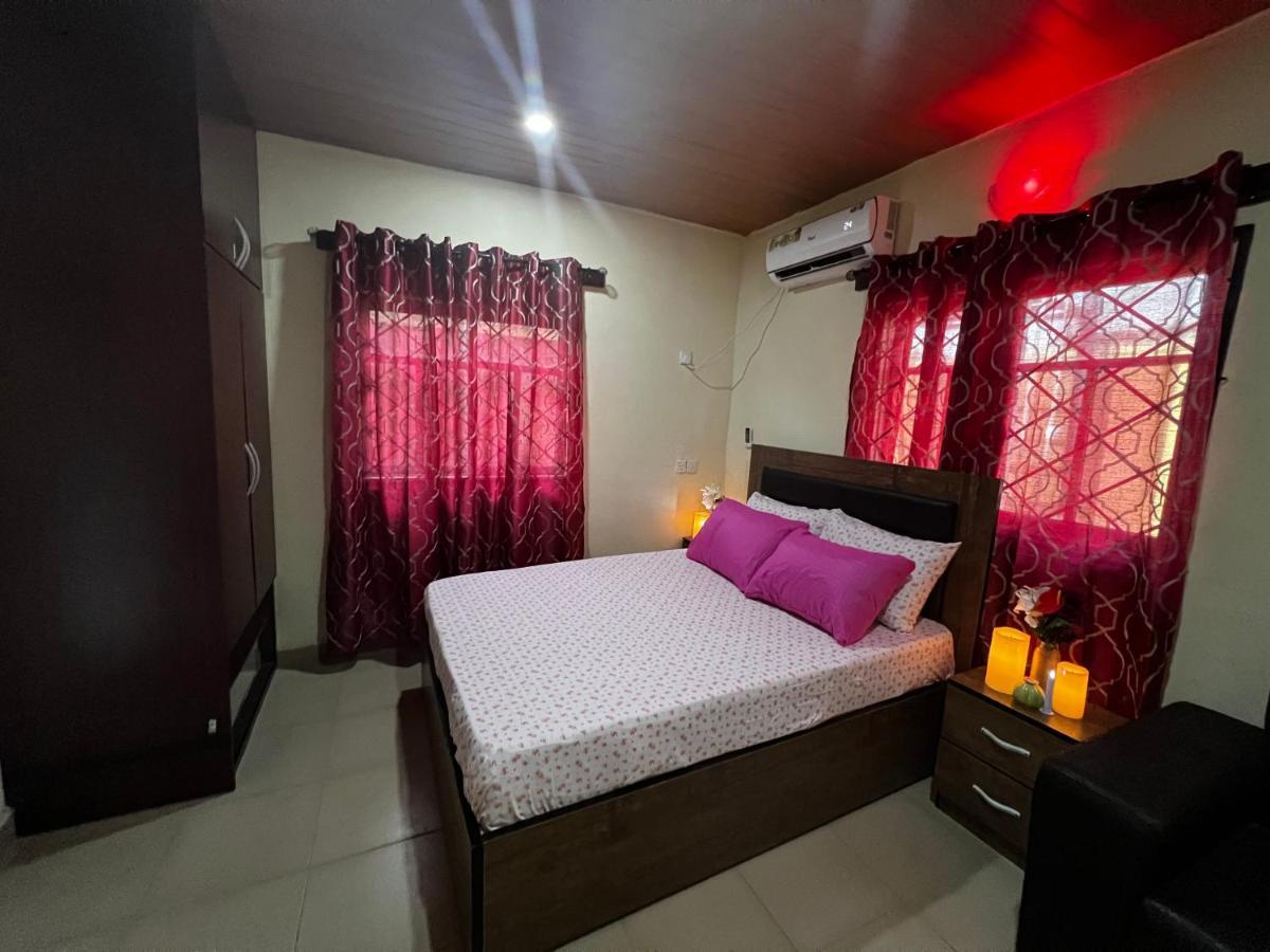 Living Green Apartments Airport Pick Up مدينة بنين المظهر الخارجي الصورة